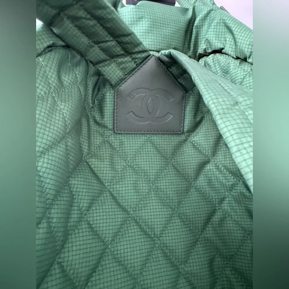 CHANEL Green Quilted Backpack - Picture 8 of 14